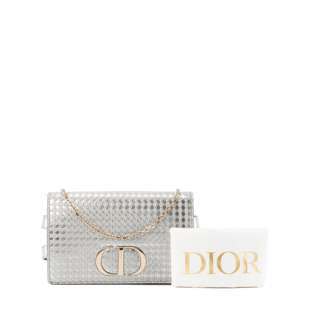 DIOR - Montaigne Pouch handbag in silver micro cannage leather